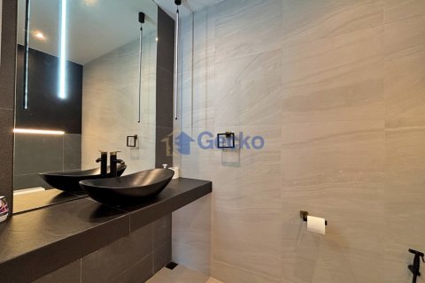 House in Pattaya, Thailand 4 bedrooms № 209805 - photo 26