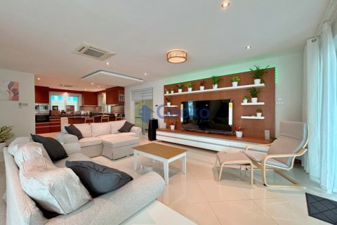 House in Pattaya, Thailand 4 bedrooms № 209804 - photo 5