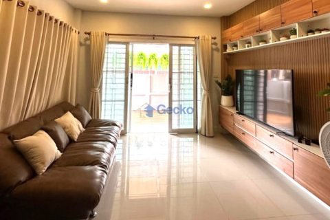 House in Pattaya, Thailand 3 bedrooms № 209803 - photo 4