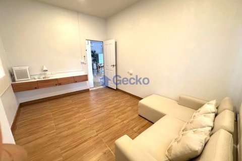 House in Pattaya, Thailand 3 bedrooms № 209803 - photo 16