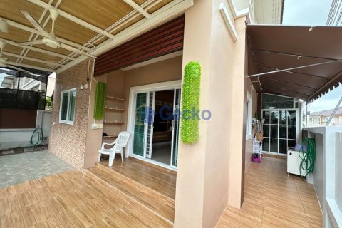 House in Pattaya, Thailand 3 bedrooms № 209803 - photo 20
