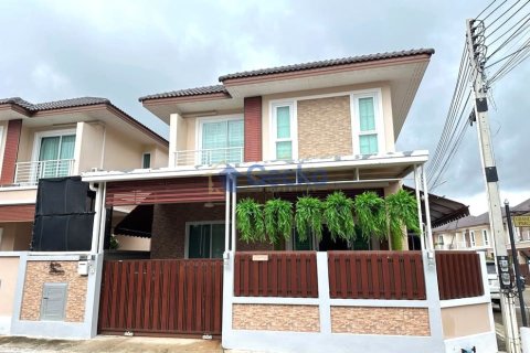 House in Pattaya, Thailand 3 bedrooms № 209803