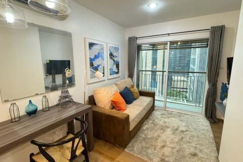 Studio dans le Condo à Chatuchak, Bangkok, Thaïlande  № 172202