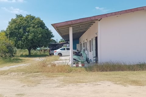 Land in Pattaya, Thailand 2542.4 sq.m. № 172201 - photo 10