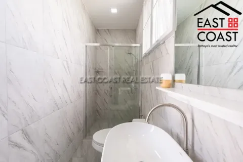 Haus in Pattaya, Thailand 4 Schlafzimmer № 213888 - Foto 3