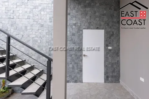 Haus in Pattaya, Thailand 4 Schlafzimmer № 213888 - Foto 10