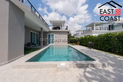 House in Pattaya, Thailand 4 bedrooms № 213888