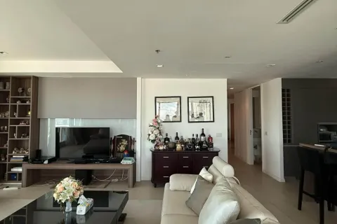 Кондоминиум с 2 спальнями в Кхлонг Сане, Бангкок, Таиланд № 154830 - фото 2