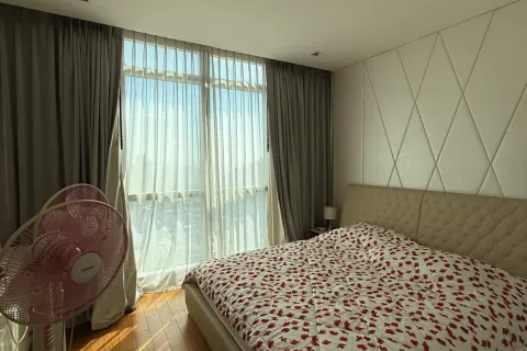 Кондоминиум с 2 спальнями в Кхлонг Сане, Бангкок, Таиланд № 154830 - фото 11