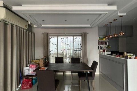 House in Krathum Baen, Thailand 3 bedrooms № 154828 - photo 4