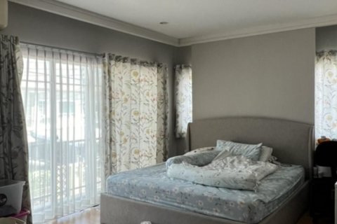 House in Krathum Baen, Thailand 3 bedrooms № 154828 - photo 11