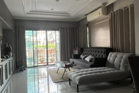 House in Krathum Baen, Thailand 3 bedrooms № 154828 - photo 2