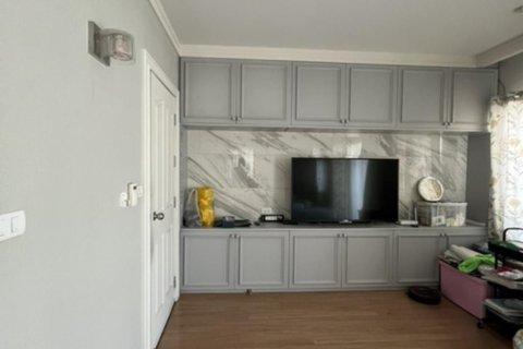 House in Krathum Baen, Thailand 3 bedrooms № 154828 - photo 14