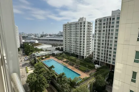 Studio in the Condo in Huai Khwang, Bangkok, Thailand № 159356 - photo 7