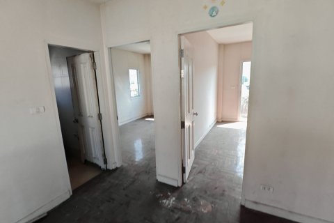 House in Samut Sakhon, Thailand 3 bedrooms № 149873 - photo 5