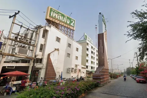 House in Rayong, Thailand 3 bedrooms № 170944 - photo 2