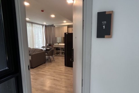 Кондоминиум с 2 спальнями в Пхракханонге, Бангкок, Таиланд № 170943 - фото 8