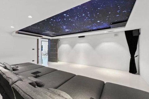 Maison à Pattaya, Thaïlande 5 chambres № 170946 - photo 4