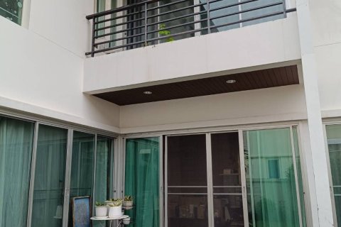 Maison à Bang Kapi, Bangkok, Thaïlande 4 chambres № 170948 - photo 3