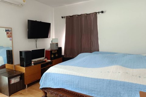 Maison à Bang Kapi, Bangkok, Thaïlande 4 chambres № 170948 - photo 10