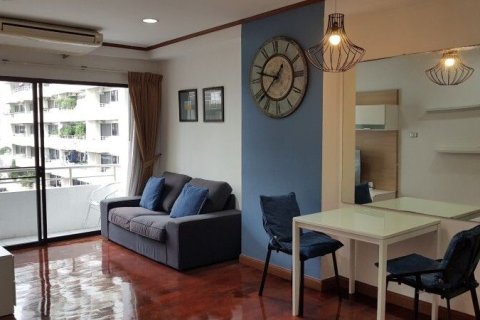 Studio in the Condo in Khlong Toei, Bangkok, Thailand  № 170950 - photo 14