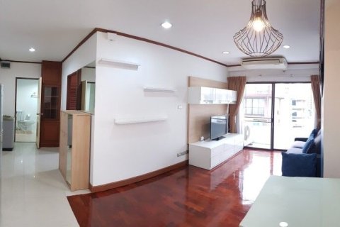 Studio in the Condo in Khlong Toei, Bangkok, Thailand  № 170950 - photo 9