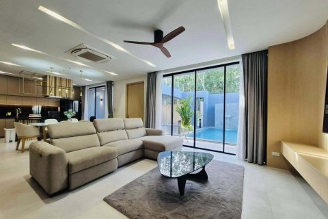 Villa in Phuket, Thailand 3 bedrooms № 170949 - photo 19