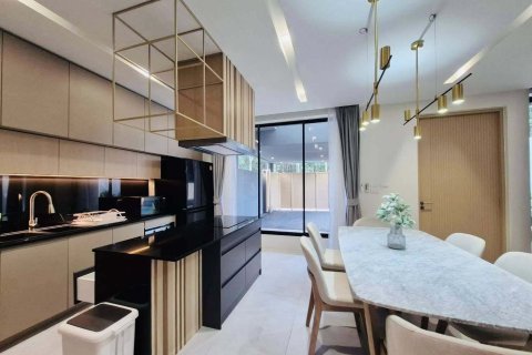 Villa in Phuket, Thailand 3 bedrooms № 170949 - photo 6