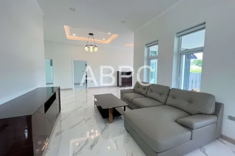 Casa de 3 dormitorios en Pattaya, Tailandia № 210612 - foto 13