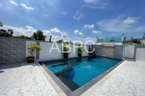 Casa de 3 dormitorios en Pattaya, Tailandia № 210612 - foto 3