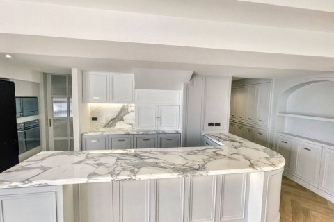 Condo in Bangkok, Thailand, 3 bedrooms  № 116845 - photo 3