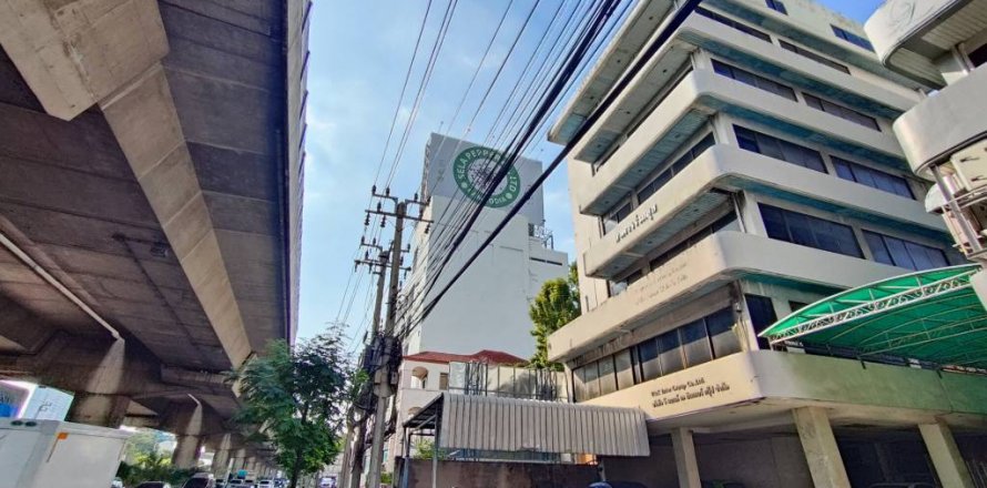 Коммерческая недвижимость в Суан Луанге, Бангкок, Таиланд 1050м2  № 116846