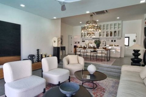 Villa in Pattaya, Thailand 5 bedrooms № 116842 - photo 2