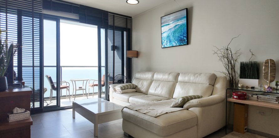 Apartment in Pattaya, Thailand 2 rooms № 159822