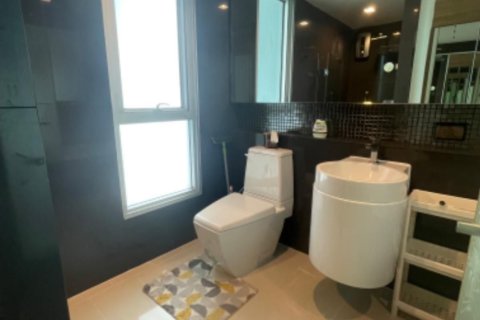 Кондоминиум с 2 спальнями в Клонг Тоэй, Бангкок, Таиланд № 160496 - фото 15
