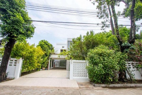 House in Chiang Mai, Thailand 3 bedrooms № 176673 - photo 3