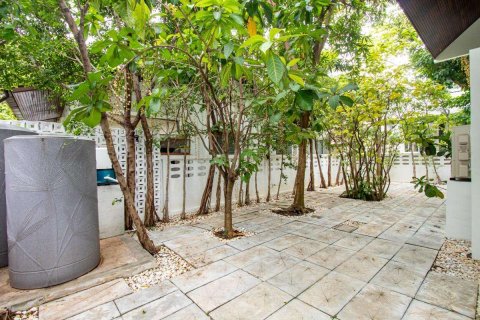 House in Chiang Mai, Thailand 3 bedrooms № 176673 - photo 12