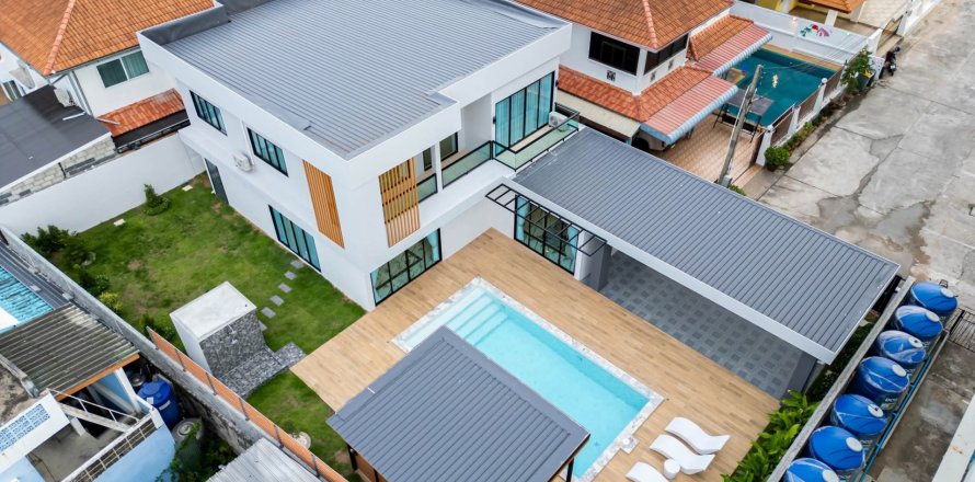 Вилла в Паттайе, Таиланд с 5 спальнями  № 145297