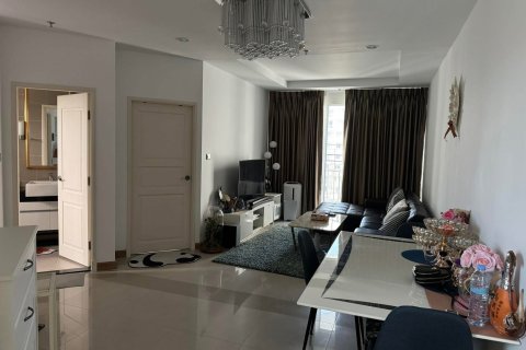 Condo in Huai Khwang, Bangkok, Thailand, 2 bedrooms  № 153501 - photo 4