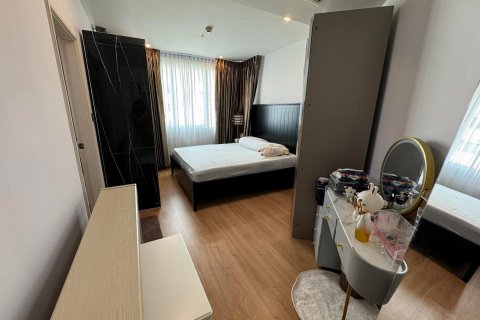 Condo in Huai Khwang, Bangkok, Thailand, 2 bedrooms  № 153501 - photo 5