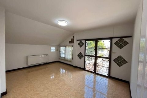 House in Lat Phrao, Bangkok, Thailand 3 bedrooms № 147337 - photo 7