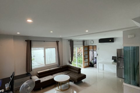 House in Phuket, Thailand 3 bedrooms № 139292 - photo 8