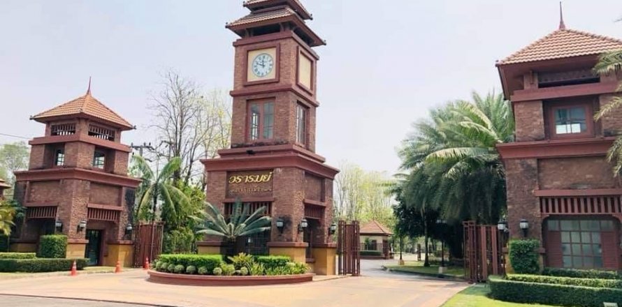 Maison à San Kamphaeng, Thaïlande 3 chambres № 139294