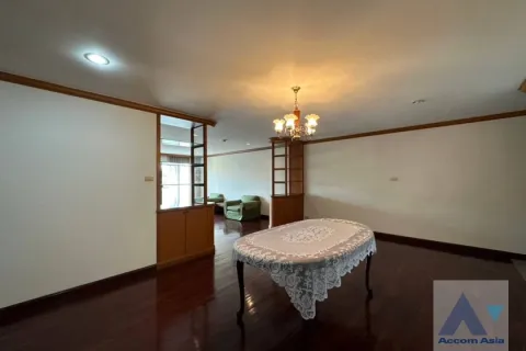 Condo in Yan Nawa, Bangkok, Thailand, 3 bedrooms № 215593 - photo 4
