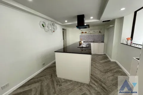 Condo in Khlong Toei, Bangkok, Thailand, 3 bedrooms  № 215594 - photo 4