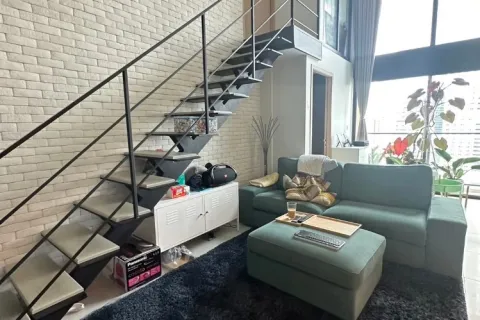 Duplex à Bang Rak, Bangkok, Thaïlande 2 chambres № 215592