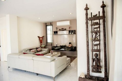 House in Chiang Mai, Thailand 5 bedrooms № 121831 - photo 6