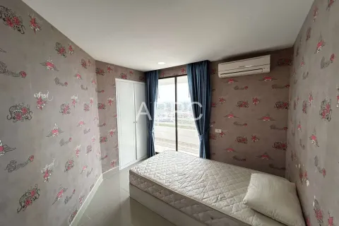 Condominio de 2 dormitorios en Jomtien Beach, Pattaya, Tailandia № 211915 - foto 5
