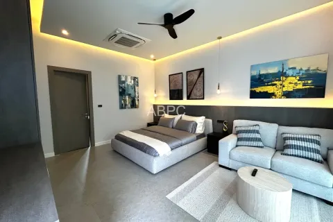 Casa de 4 dormitorios en Pattaya, Tailandia № 211917 - foto 12