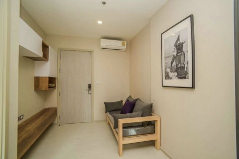 Студия в кондо в Клонг Тоэй, Бангкок, Таиланд № 145093 - фото 2